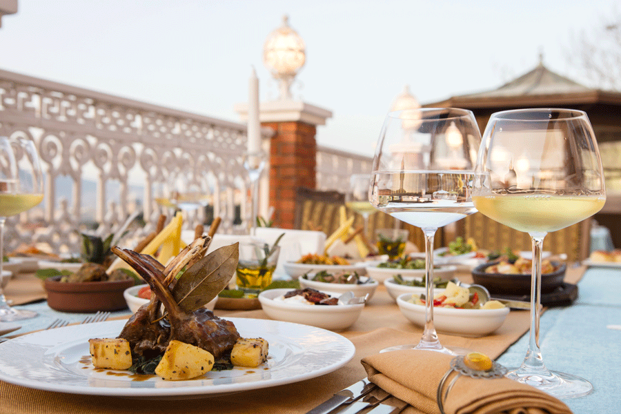 Vue sur les meilleurs restaurants pour un repas à Dubai à prix maîtrisé