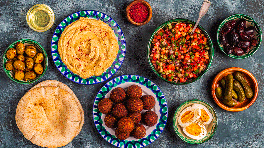 Street food typique et authentique pour manger dans un restaurant pas cher à Dubai